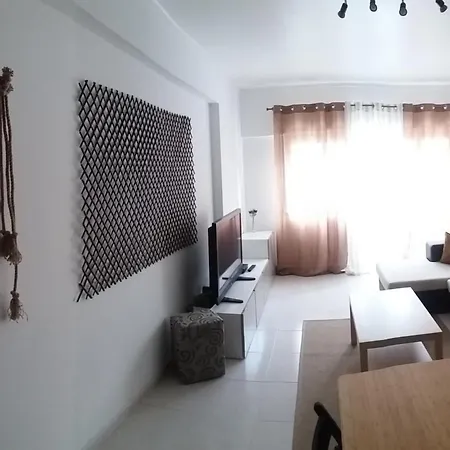 West House Praia Do Cerro Appartement *